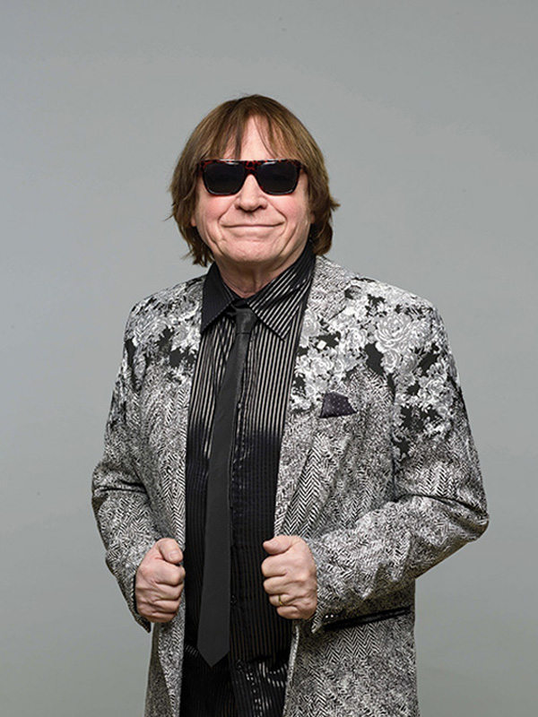 <strong>Milan Broum (*1951)</strong> <br> baskytara, zpěv (od roku 1975) Image